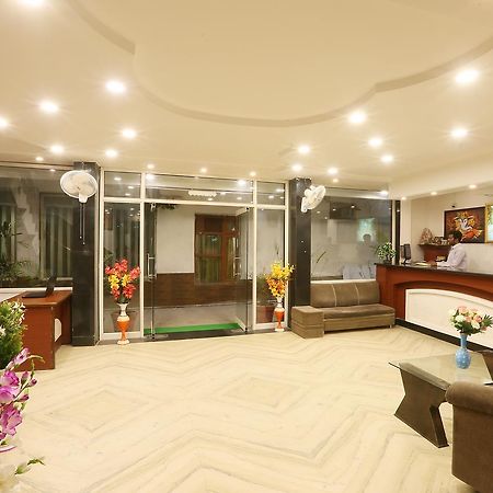 Hotel Katra Residency ภายนอก รูปภาพ