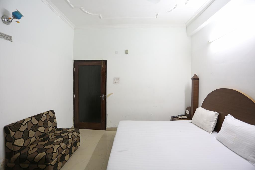 Hotel Katra Residency ภายนอก รูปภาพ