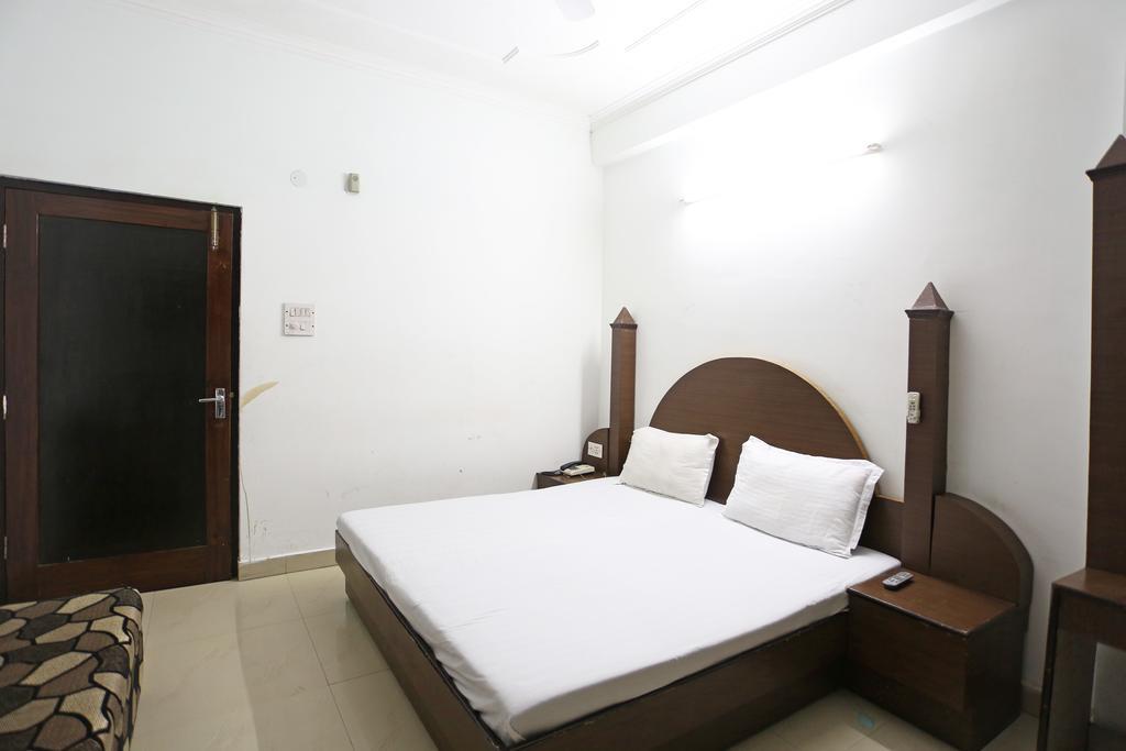 Hotel Katra Residency ภายนอก รูปภาพ