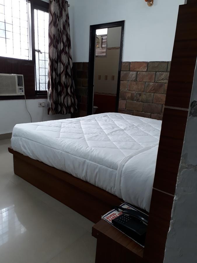 Hotel Katra Residency ภายนอก รูปภาพ