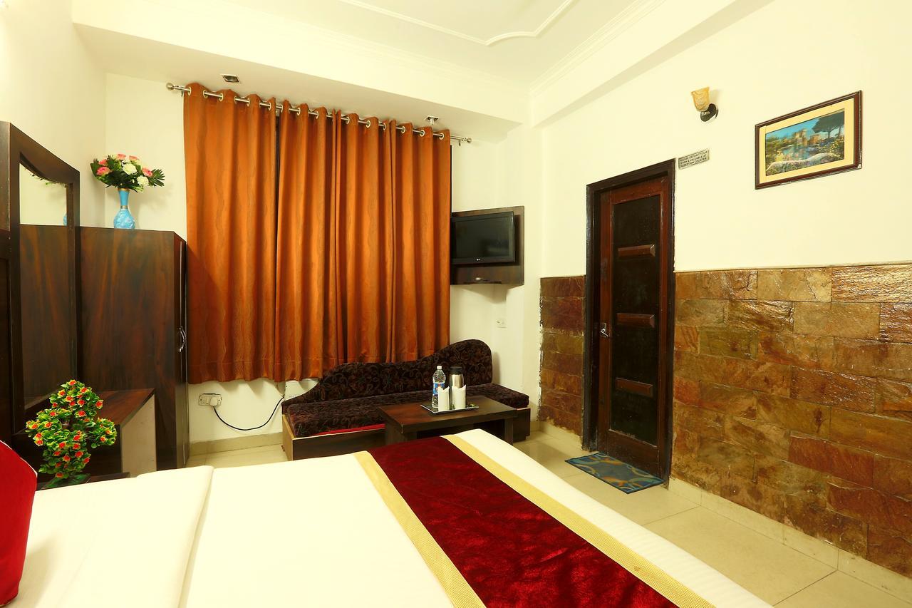 Hotel Katra Residency ภายนอก รูปภาพ