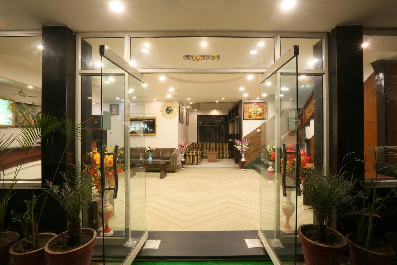 Hotel Katra Residency ภายนอก รูปภาพ