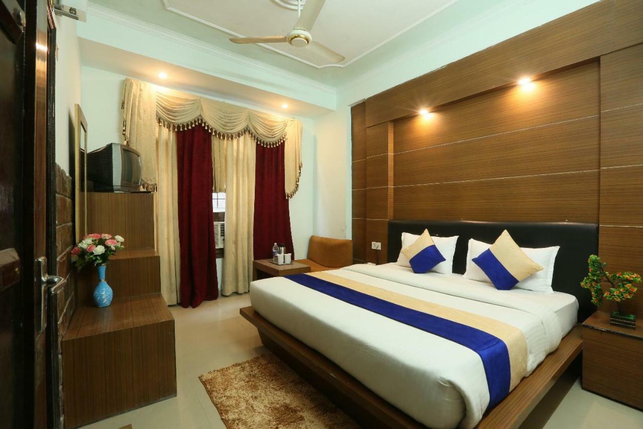 Hotel Katra Residency ภายนอก รูปภาพ